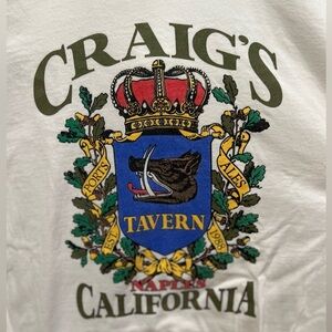 Craig’s Tavern Naples California long sleeve t shirt size large in GUC